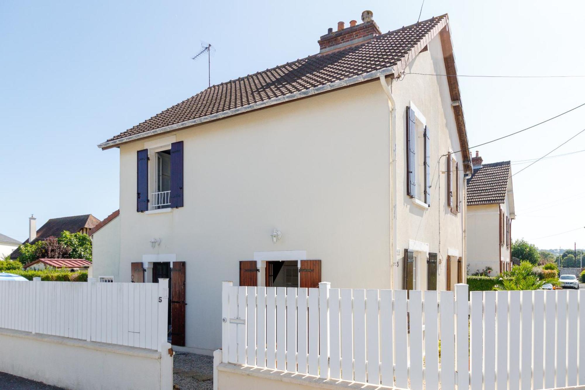 La Maison Cabourgeaise Proche Mer ภายนอก รูปภาพ